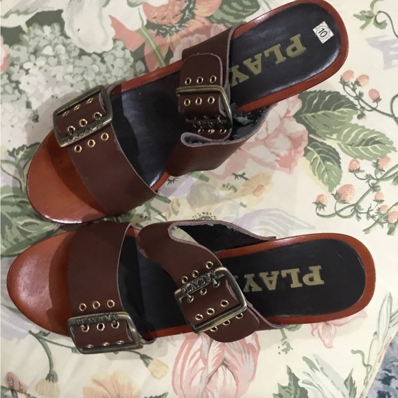 Playboy - Picture 3 of 6